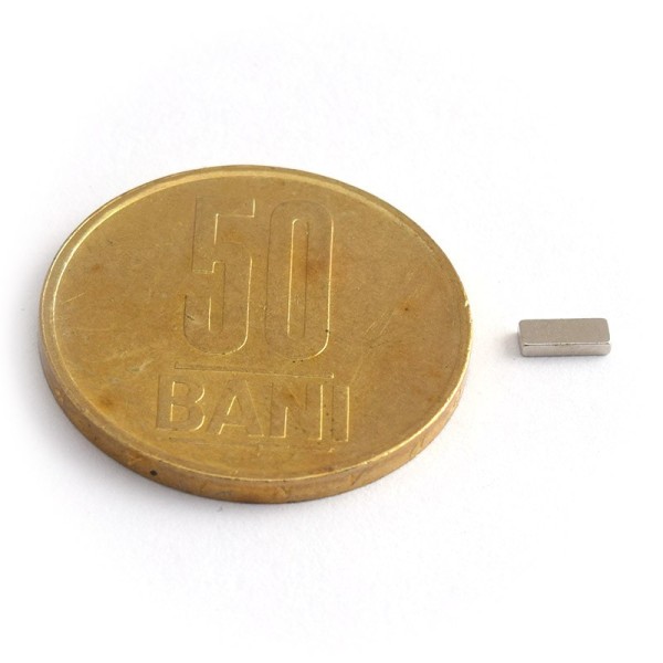 Magnet neodim bloc 5 x 2 x 1 mm grup se constata magnetizarea