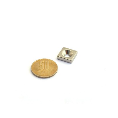 Magnet neodim bloc 15 x 15 x 4 mm cu gaura îngropată D4,5 D9,6 - N35 moneda