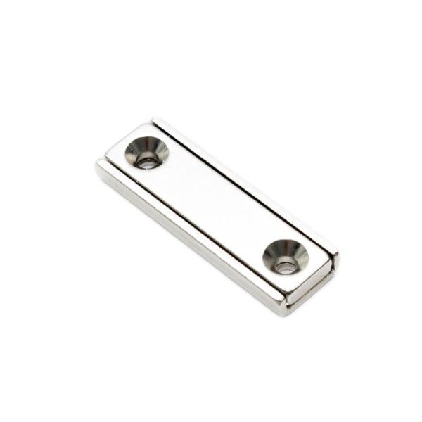 Magnet neodim bloc 40 x 13,5 x 5 mm, în carcasă, cu 2 găuri D 3,3 și șanfren D 6,5