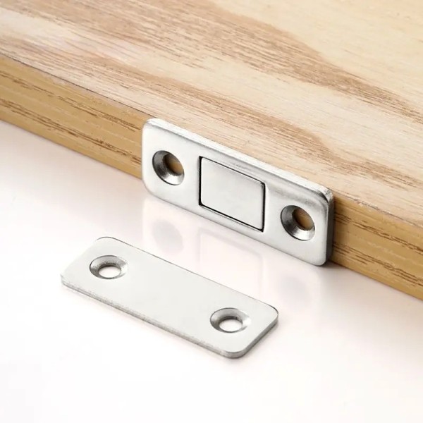 Închizător magnetic ultra subțire din neodim pt. uși de mobilier 41 x 17 x 2,3 - mod de utilizare